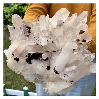 VWWJCCRO 1-Piece 2–2.5 kg White Quartz Crystal Cluster for Home Office