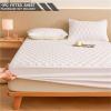 1 x Thick Solid-Color Plaid Mattress Cover, Cotton-Padded, Breathable (No Pillowcase), Black, 140 x 190 cm view 3