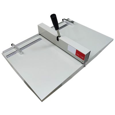 Deluxe Metal Wall Holder, A4 Desktop Folding Presentation Folder with 30 Pockets