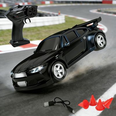 Mini 1:64 RC Drift Car, 2.4 GHz 4WD Remote-Controlled Car with Lights and Barriers
