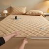 Zippered Mattress Protector 90 x 200, 140 x 200, 160 x 200, 180 x 200 cm, for 5–40 cm Mattresses, Quilted and Breathable, Khaki 140 x 200 + 25 cm view 3