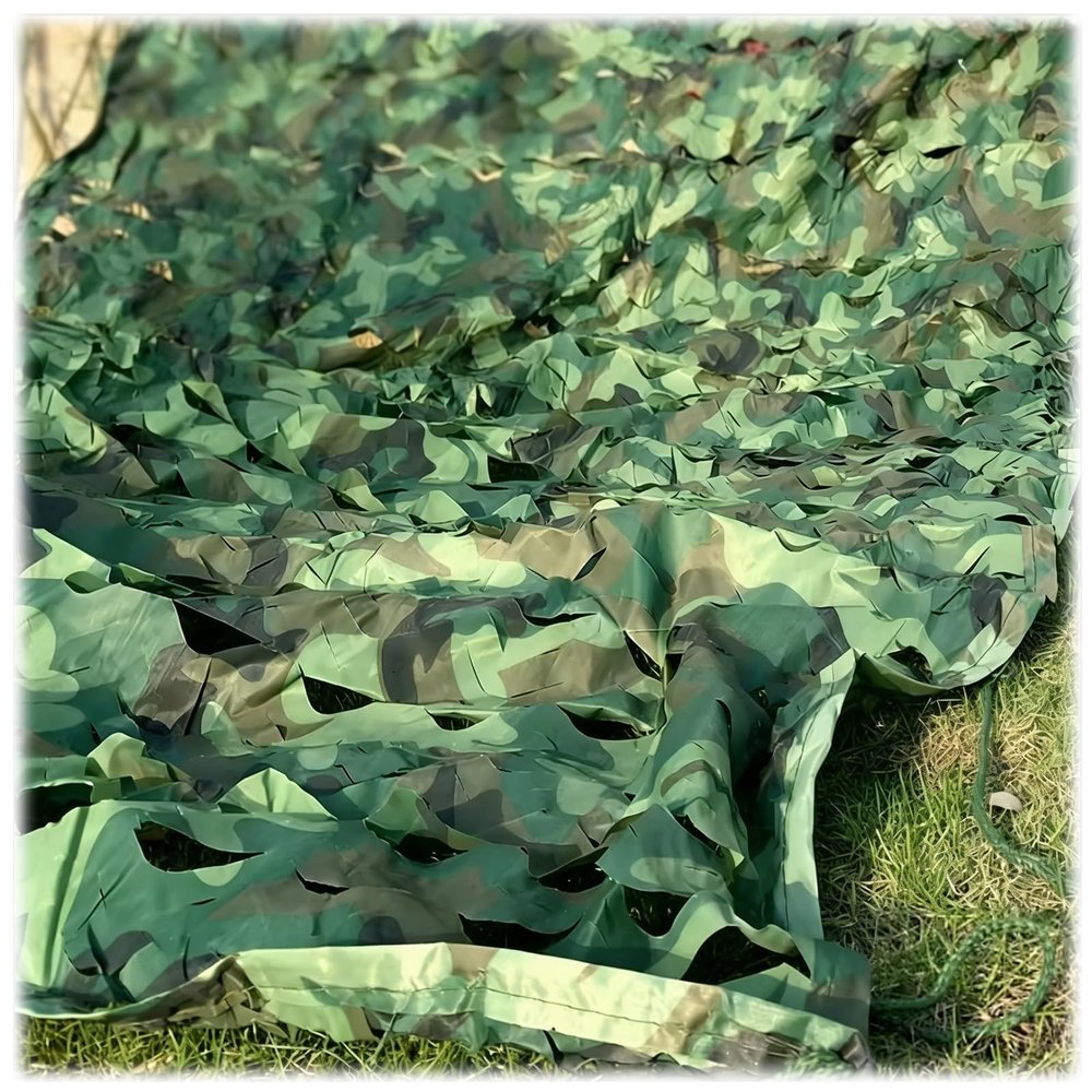 Generic Hunting Camouflage Net, Extra Large, 6×6 m / 8×9 m / 9×15 m / 16×16 m, for Woodland, Camping, Car Cover, Party Décor and Compost Bin Hiding (8×9 m)