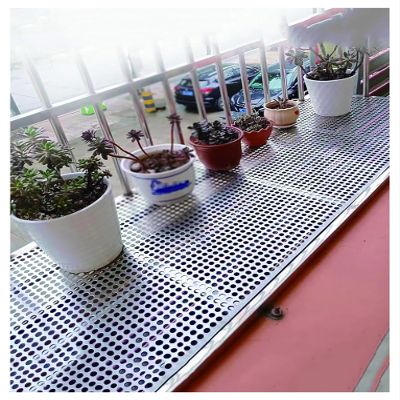 Generic Stainless Steel Safety Grille for Windows, Decorative Burglar-Resistant Balcony Grille, Leak-Proof Perforated Metal