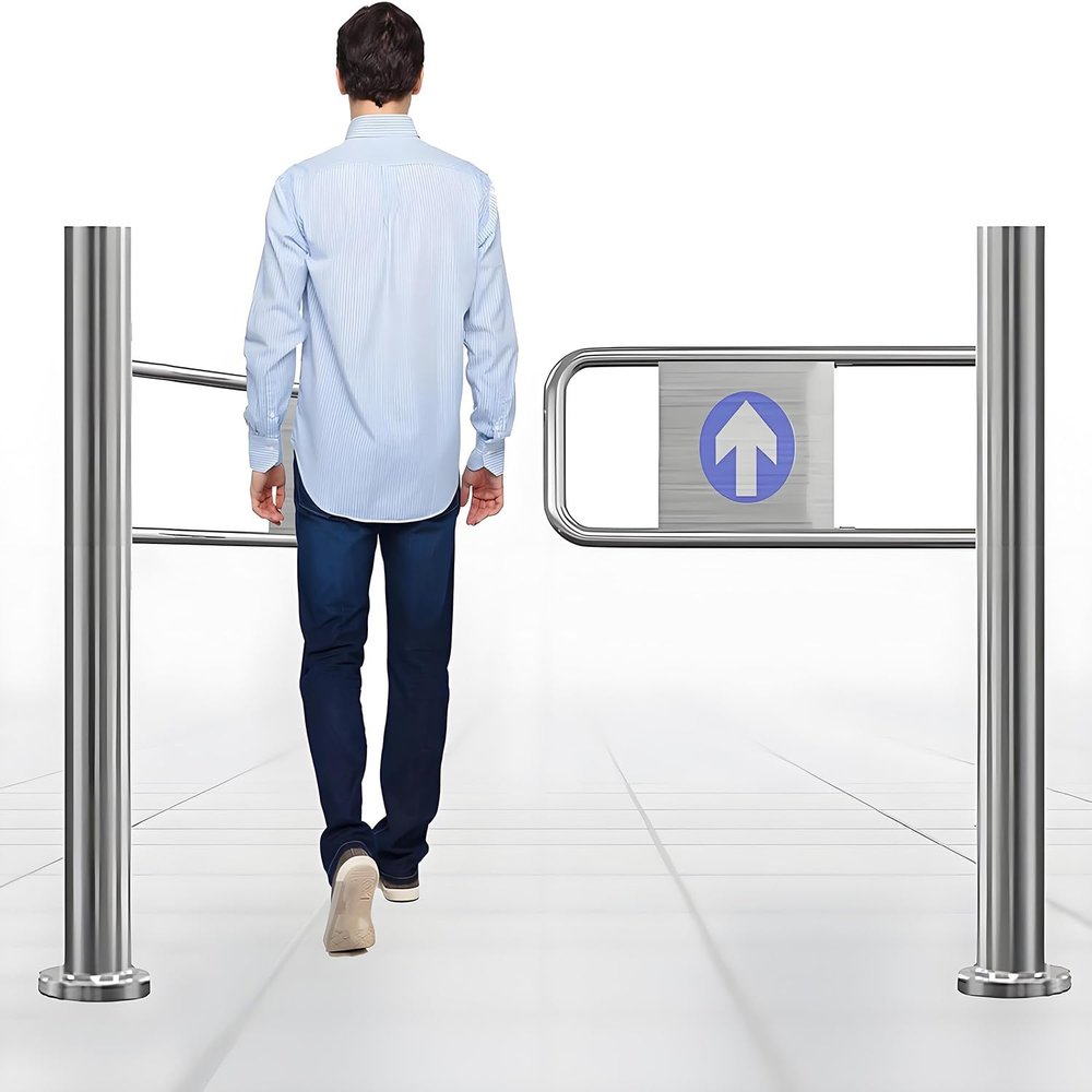 High-Visibility Swing Gate, 90° Opening, Automatic Closing
