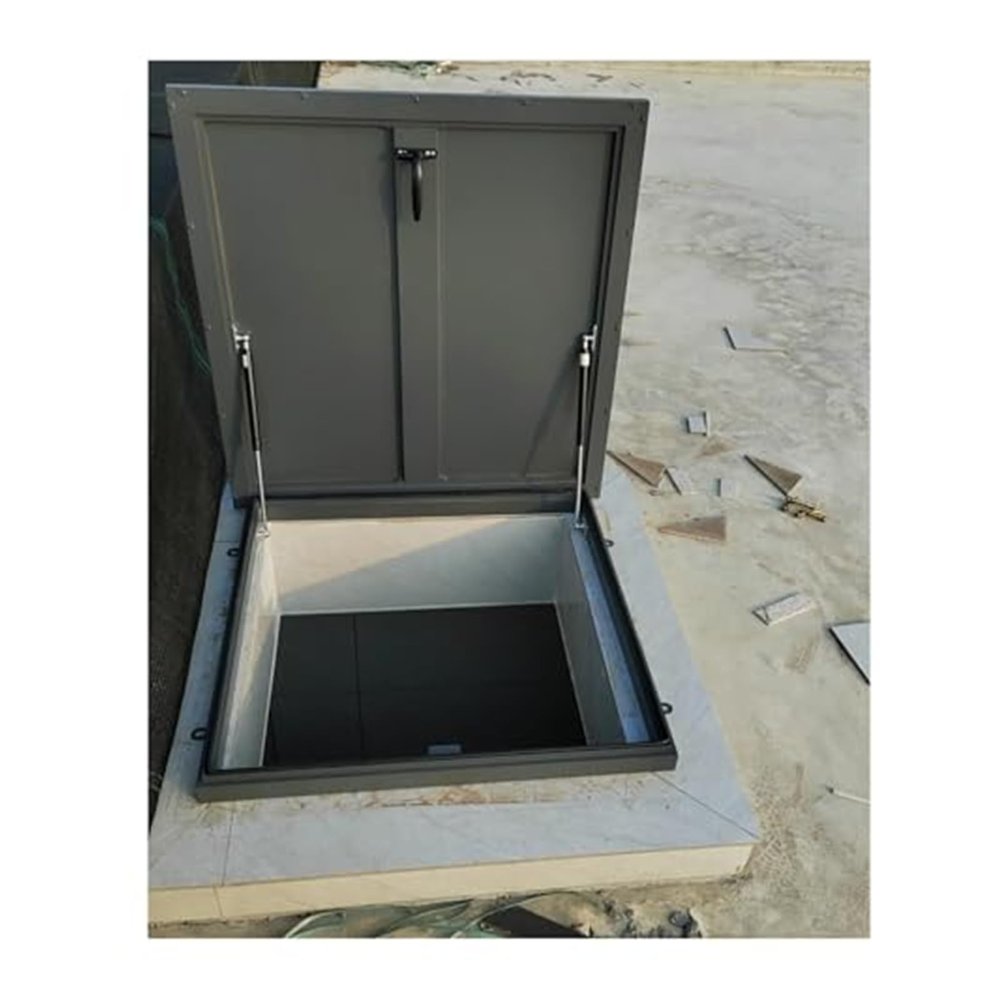Lockable Galvanized Metal Roof Hatch Cover, Rainproof and Theft-Resistant, 90 x 85 cm
