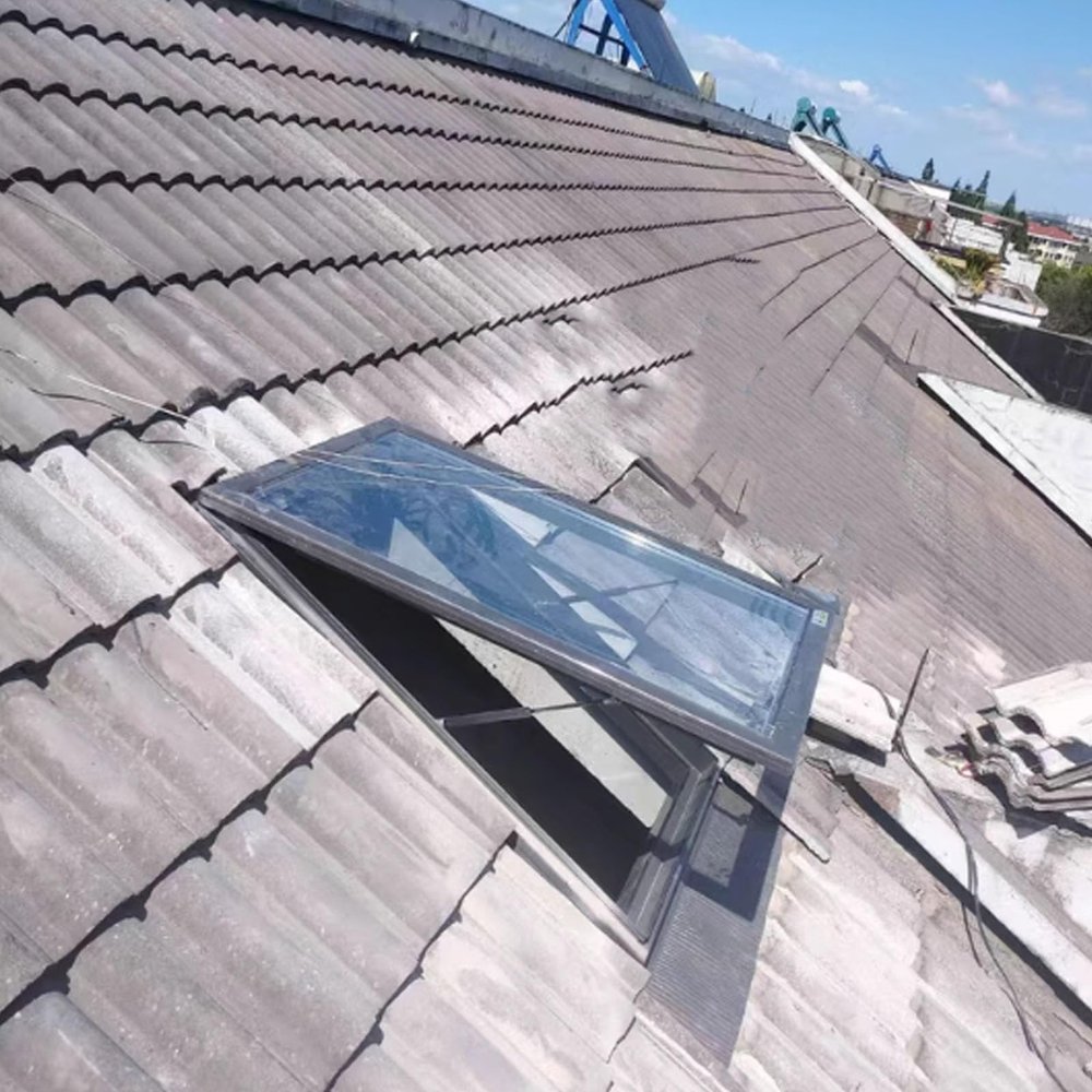 Aluminum Roof Window, 65 x 70 cm, Tempered Glass for Daylight and Ventilation