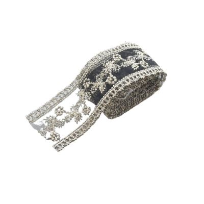 Embroidered Lace Trim, 4 cm Wide, 5 Yards, White and Black