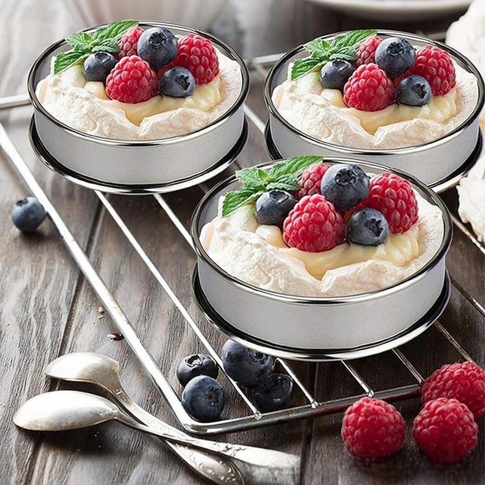 Round Stainless Steel Baking Ring for Pancakes, Cakes, and Desserts (8 cm)