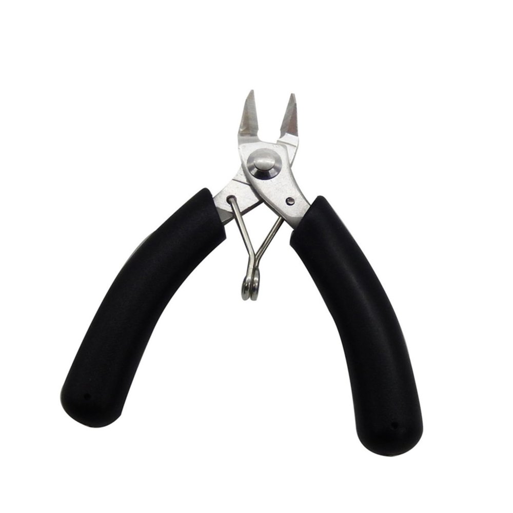 Small Black Diagonal Cutters for Badminton and Tennis Rackets