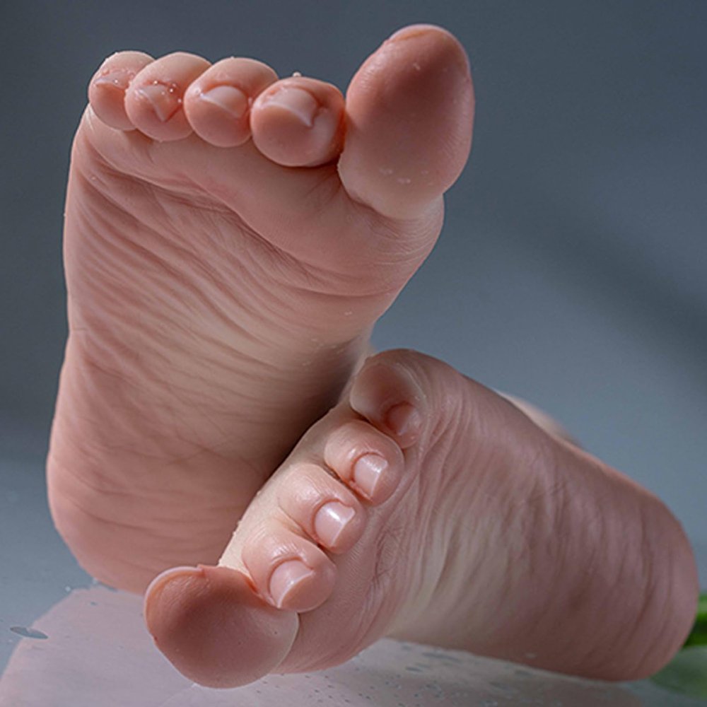 Realistic Silicone Right Foot Mannequin, 1:1 Female Model with Veins and Skin Texture