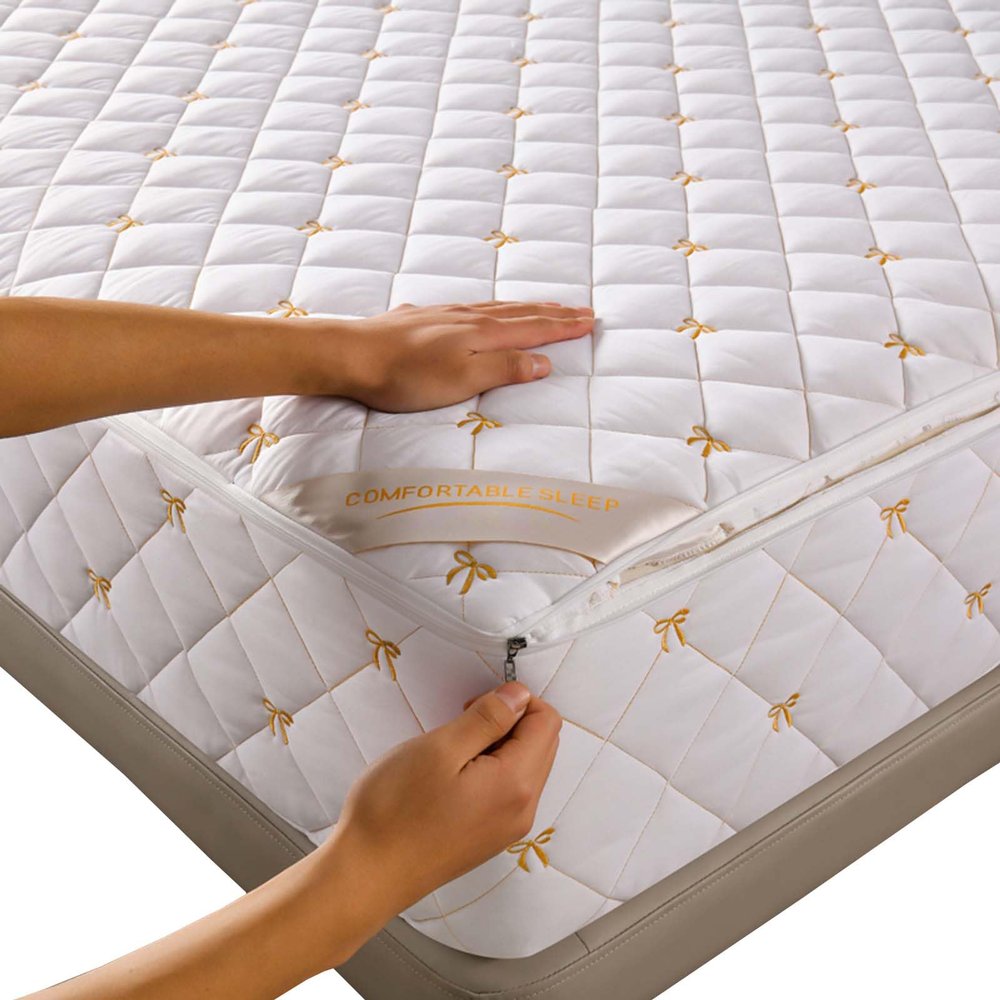 Zippered Mattress Protector, Quilted Encasing, Gray/White, 200 x 220 + 11 cm