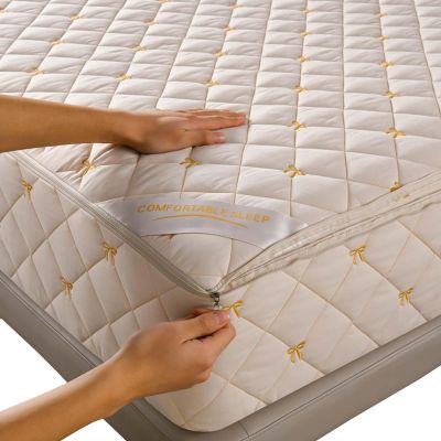 Zippered Quilted Mattress Protector, Adjustable, 160 x 200 + 10 cm, Beige