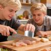 Adjustable Stainless Steel Food Cutting Finger Guard view 2