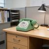 MENDUNER Vintage Telephone, Retro Landline Phone with Push Buttons and Redial, RJ11 Connection for Care Homes and Home Use (Dark Green) view 4