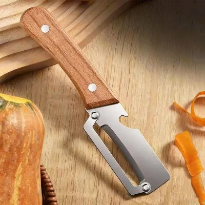 Multifunctional Vegetable Peeler for the Kitchen