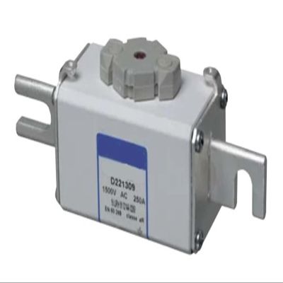 Fuses: PC93UK15C500D4F R076076 / PC93UH15C630D4F A076107 / PC93UJ15C700D4F B076108 / PC93UB15C750D4F S07612 (PC93UB150D4F S07612) UK15C5 00D4F)