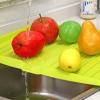 KKPLZZ Plastic Dish Draining Tray, Rectangular Multipurpose Design, Space-Saving Kitchen Tray with Wide Edge for Cutlery, Fruits and Vegetables (Green) view 4