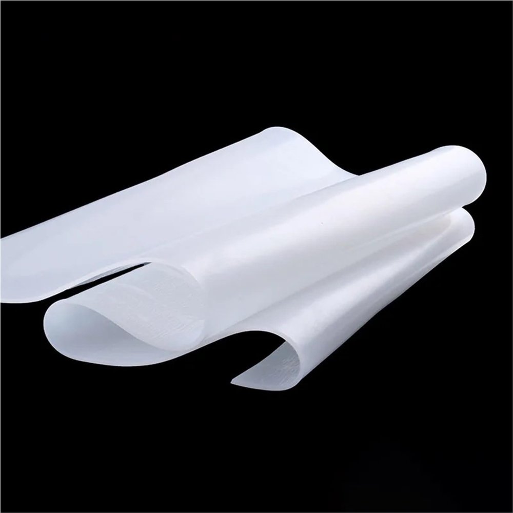 1-Piece White Square Silicone Pad, 50–500 mm Wide, High-Temperature Resistant, Antistatic, 300 × 300 × 6 mm