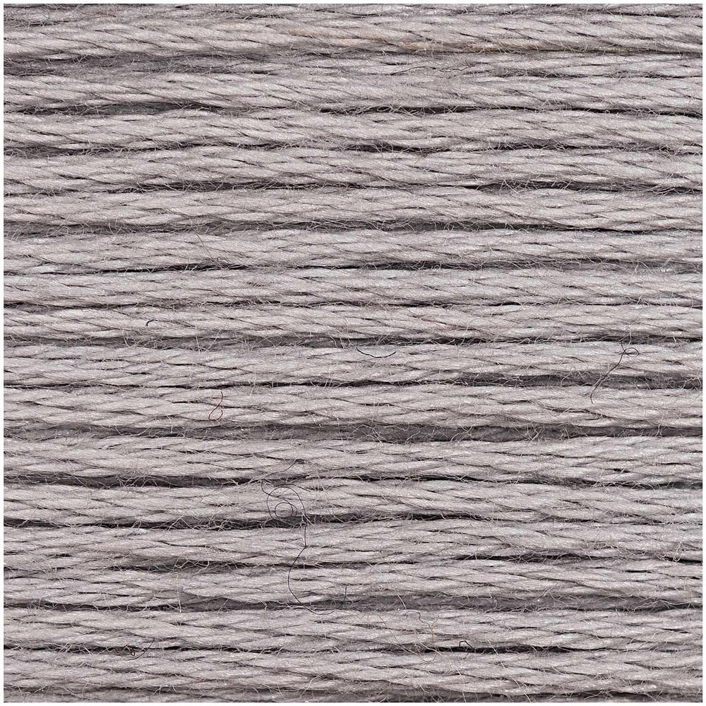 Premium Embroidery Thread 8m