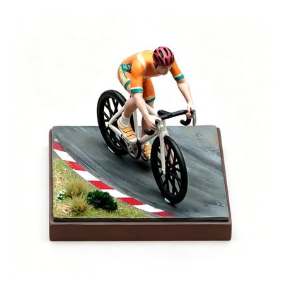 1:64 Scale Cyclist and Bicycle Diorama Figure Set