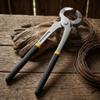 Alasum Metal Hoof Nippers for Goats and Pregnant Livestock, Extra-Long Non-Slip Handle view 4